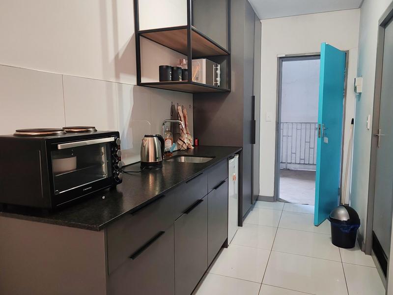 To Let 1 Bedroom Property for Rent in Observatory Western Cape